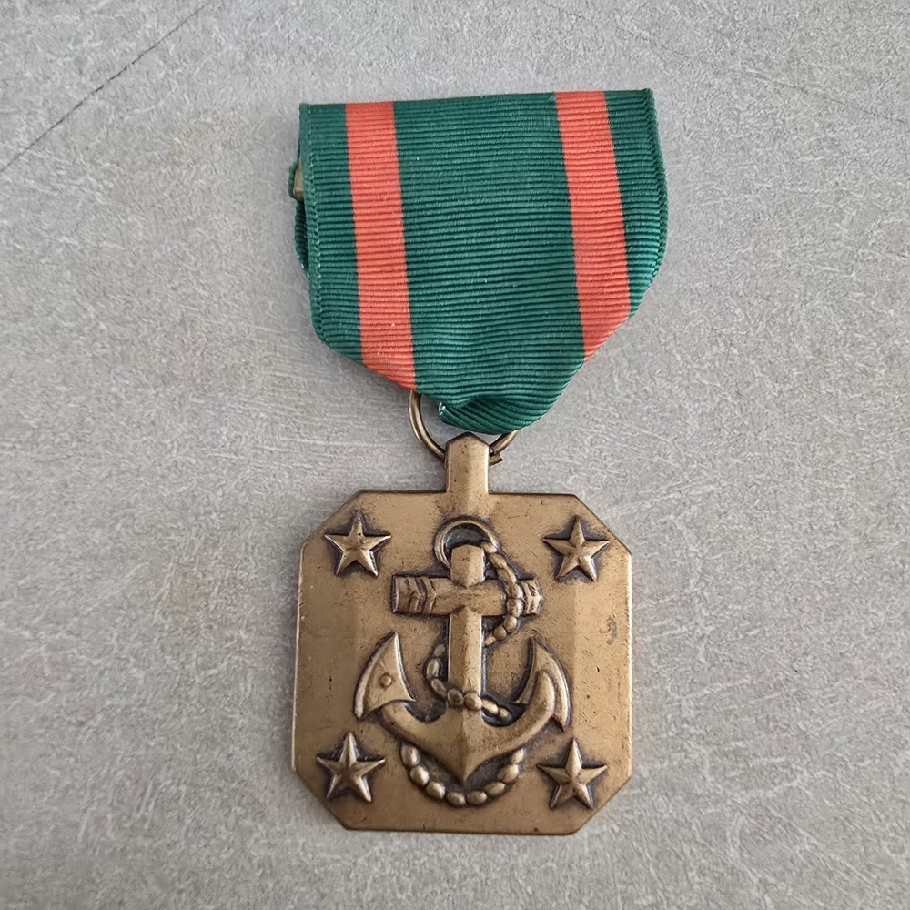 US Navy‎ Marine Corps Achievement Medal Ribbon Lapel Pin